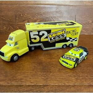 DISNEY PIXAR Cars Brian Spark Leakless Hauler Semi Truck & 52 Diecast